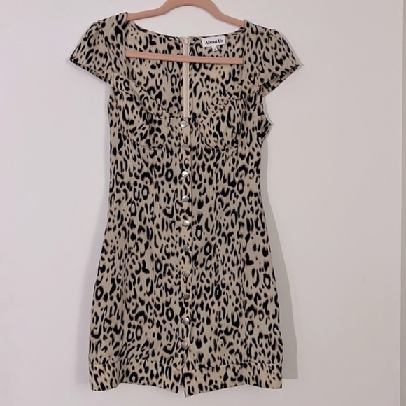 ⚫️ REVOLVE About Us Tanya Leopard Dress​​​ - Picture 5 of 9